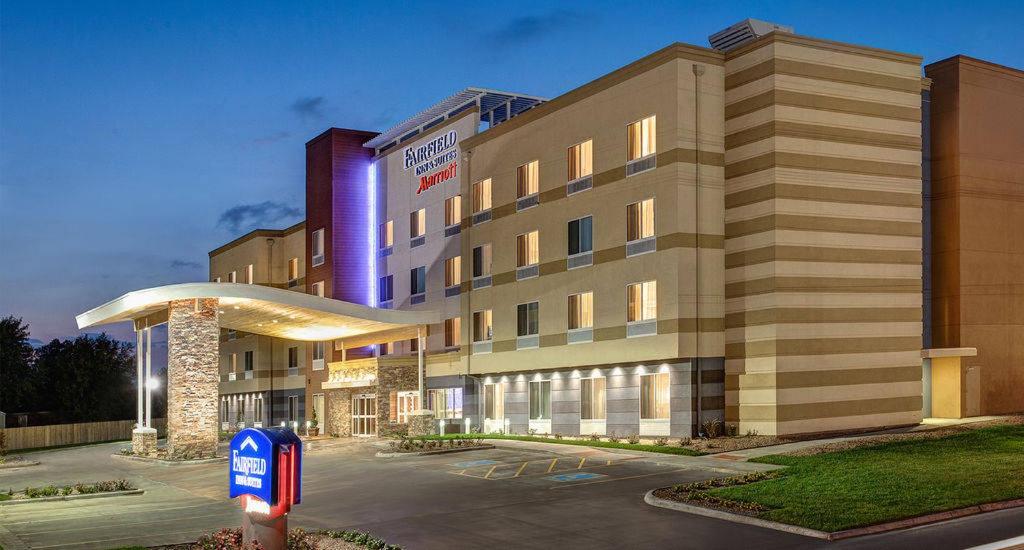 | Fairfield Inn & Suites by Marriott Detroit Canton