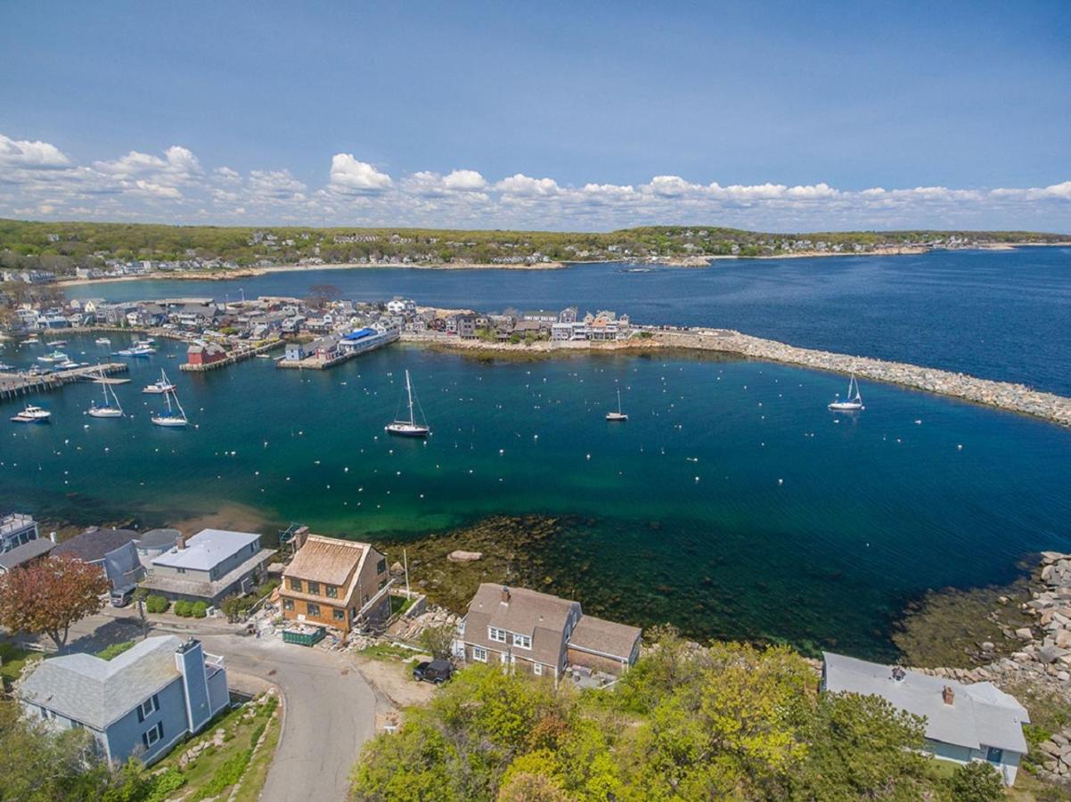 | Rockport Inn and Suites