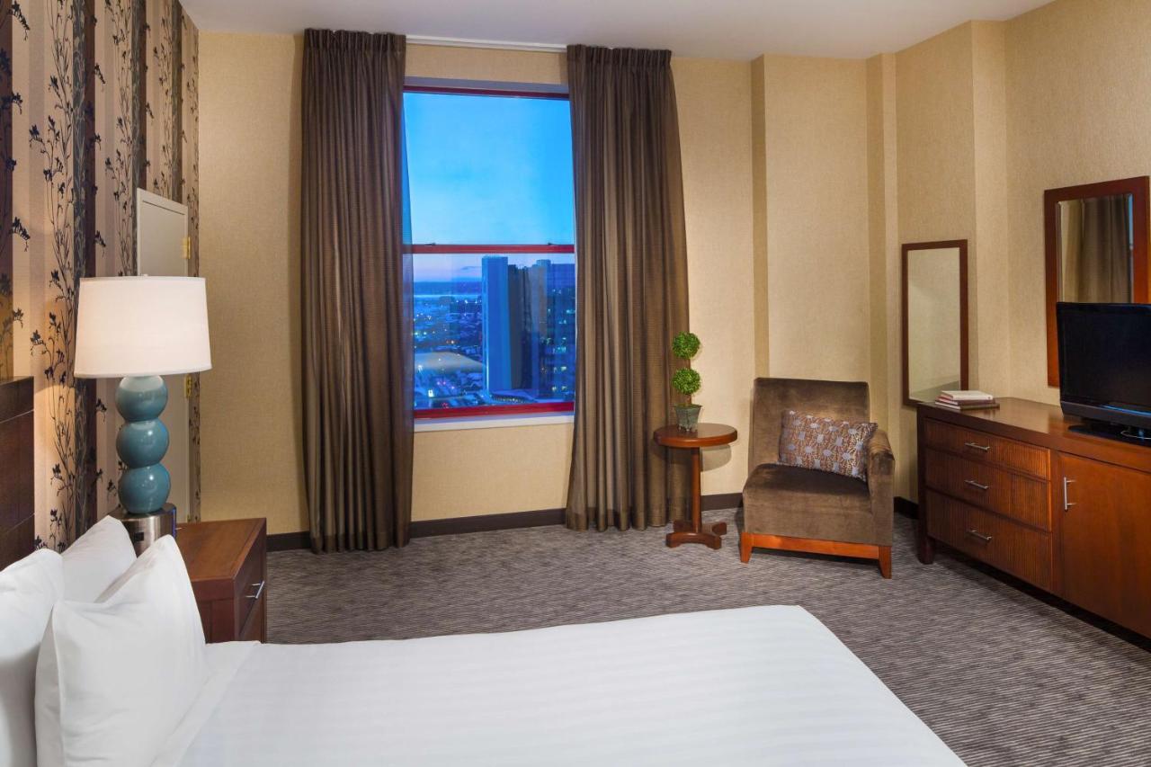 | Hyatt Regency Buffalo