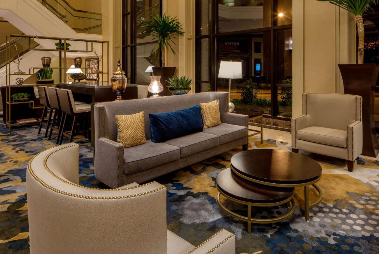 | Hyatt Regency Saint Louis at The Arch