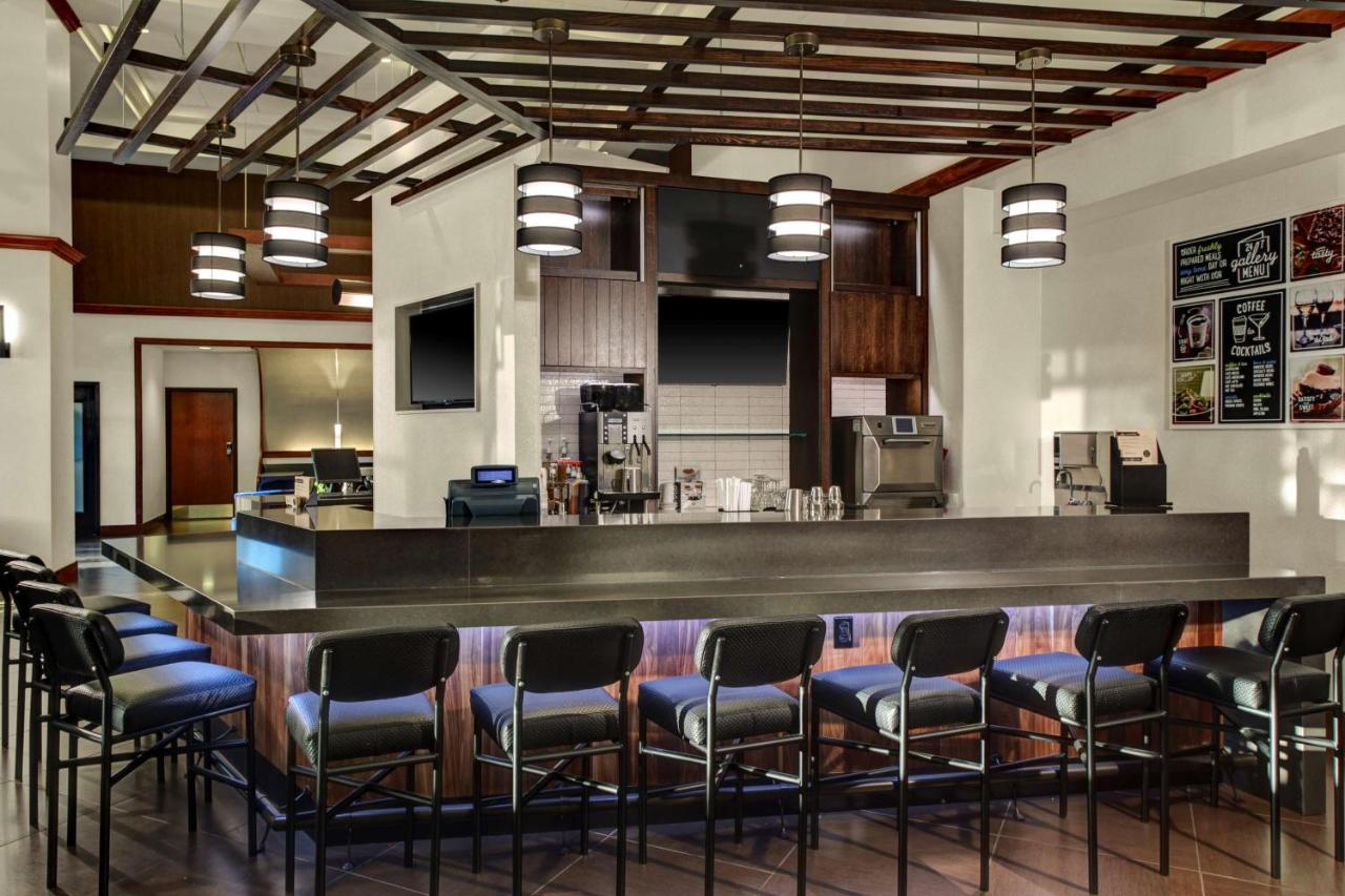 Hyatt Place Pittsburgh Airport/Robinson Mall