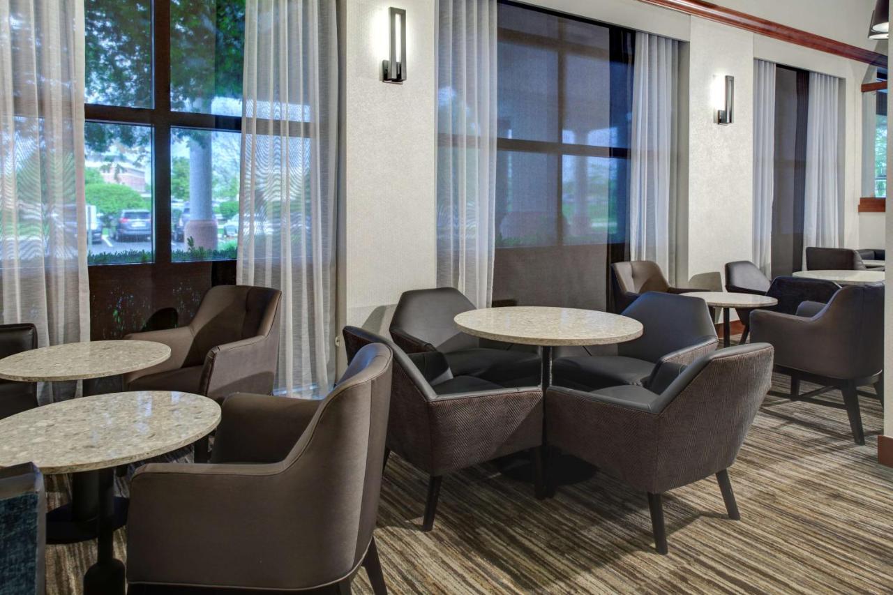 Hyatt Place Pittsburgh Airport/Robinson Mall