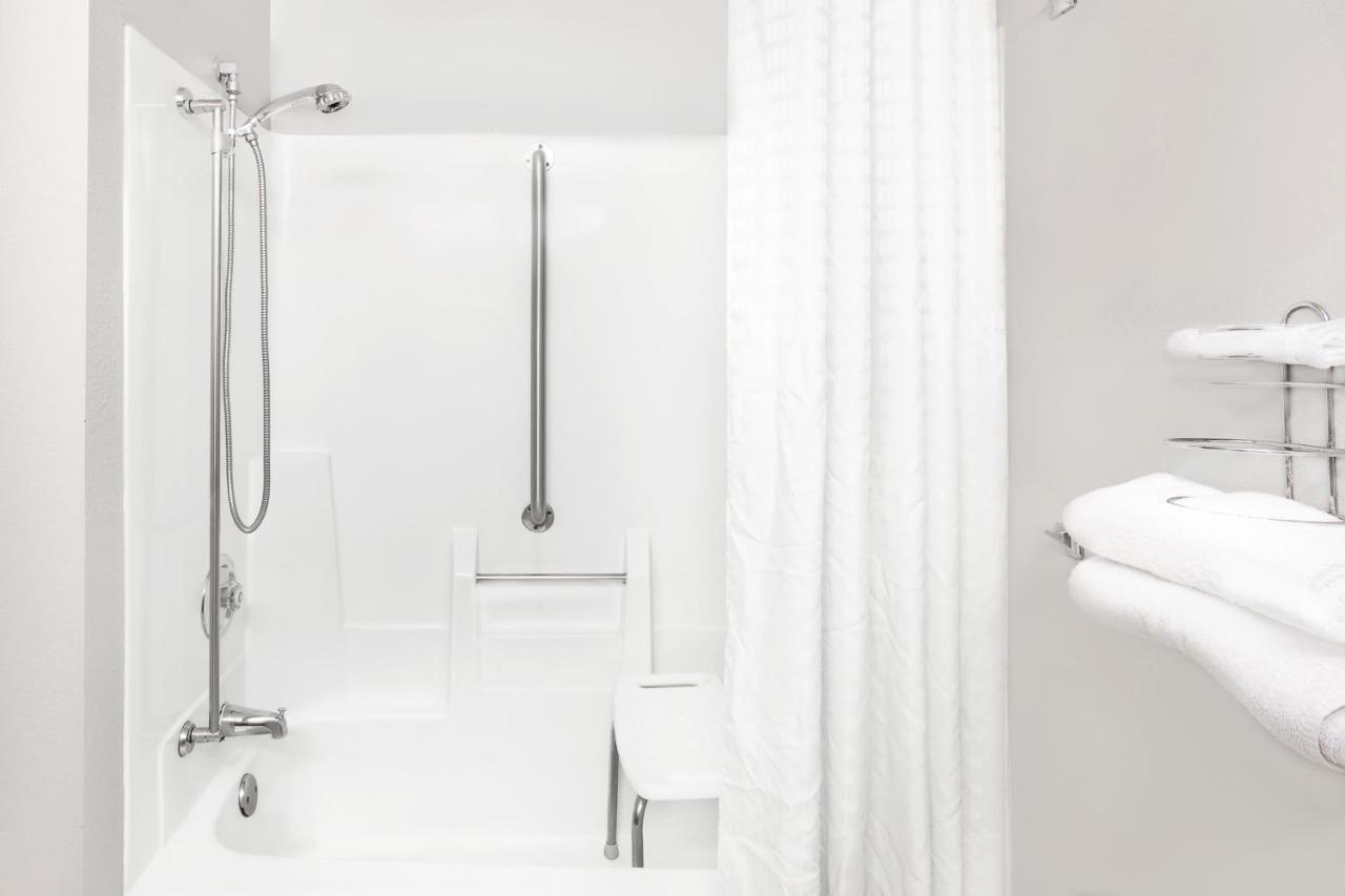 Queen Room - Disability Access/Non-Smoking at Super 8 by Wyndham Beaver Dam