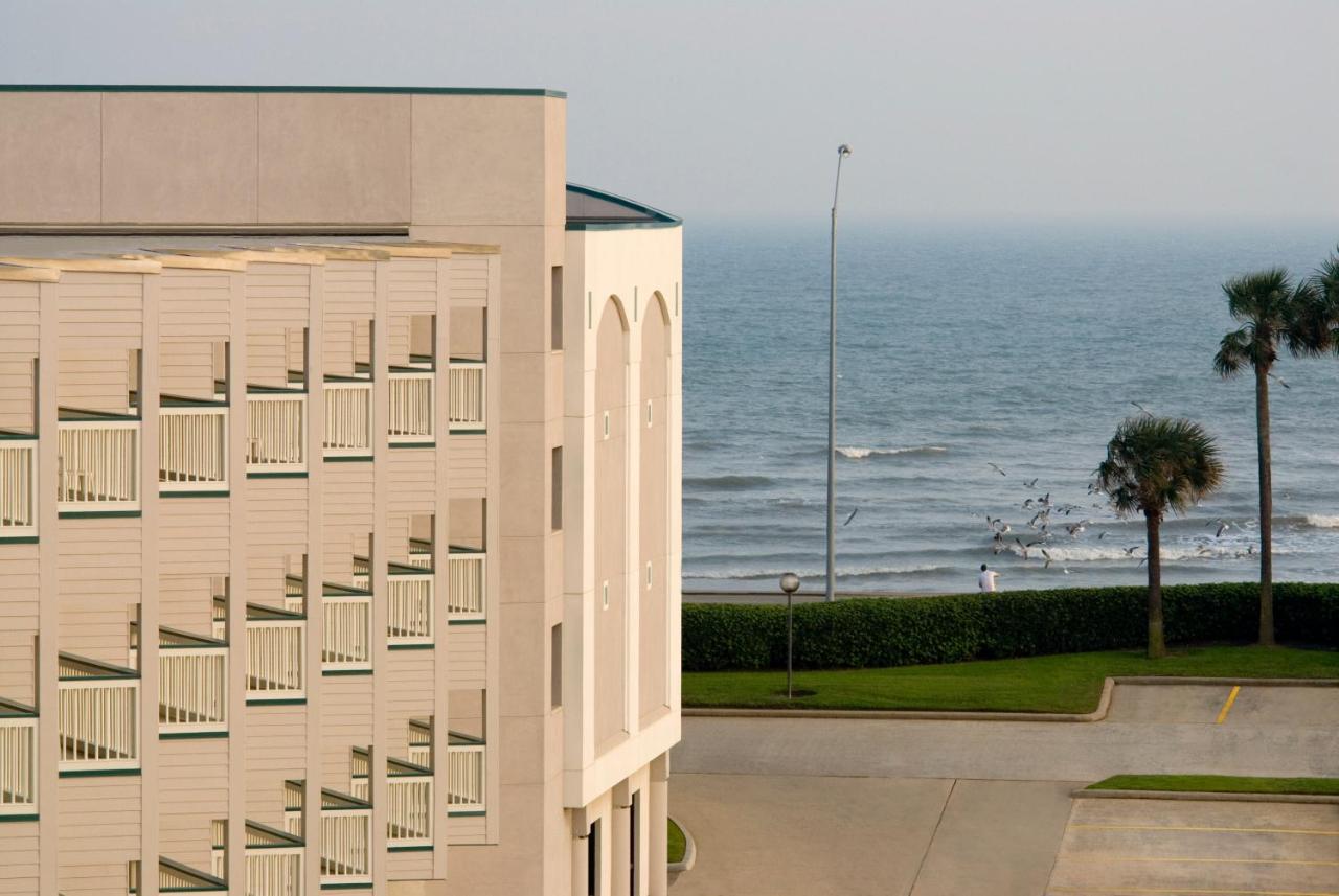 | Casa Del Mar Beachfront Suites Onsite Team