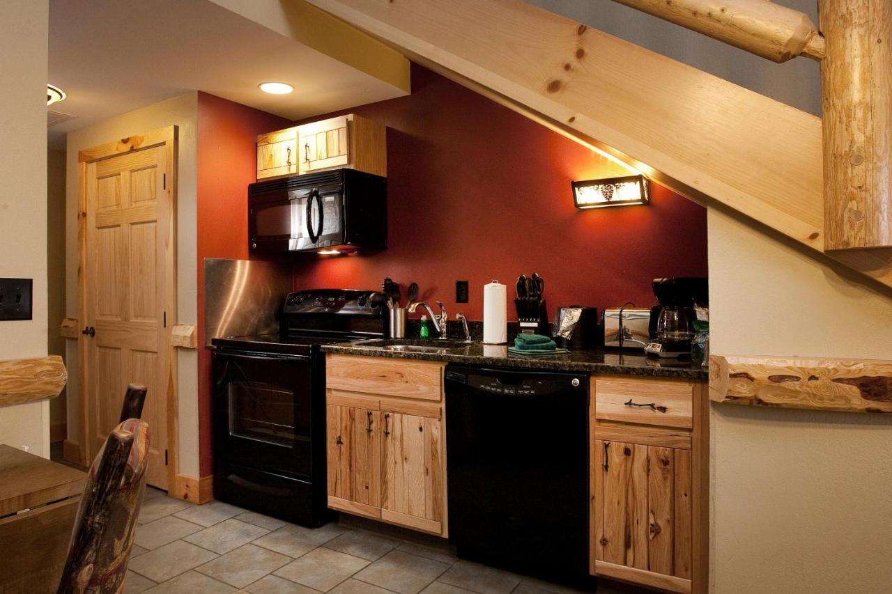 Loft at Hope Lake Lodge & Indoor Waterpark