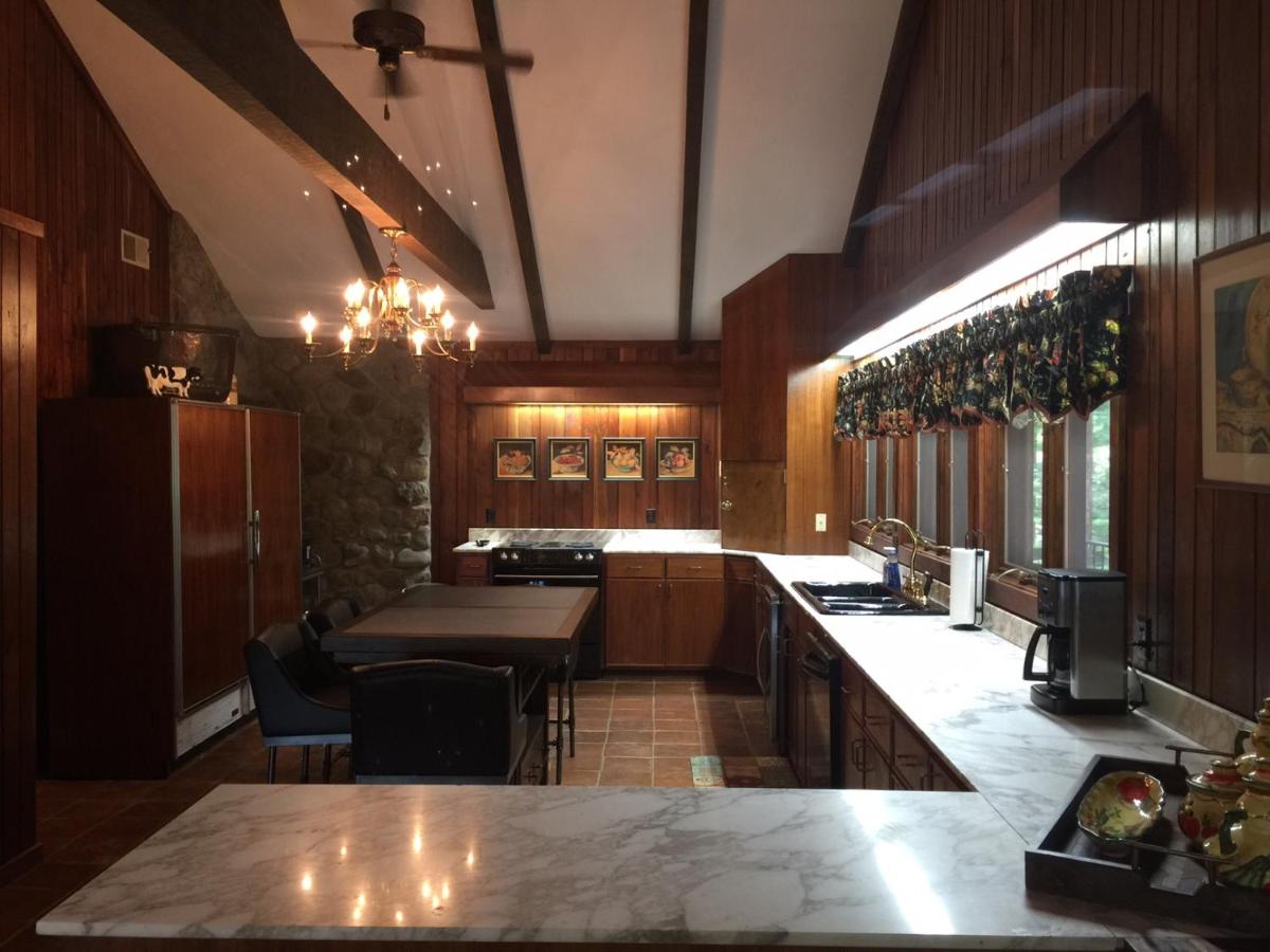 | The Lodge in Sugar Hollow