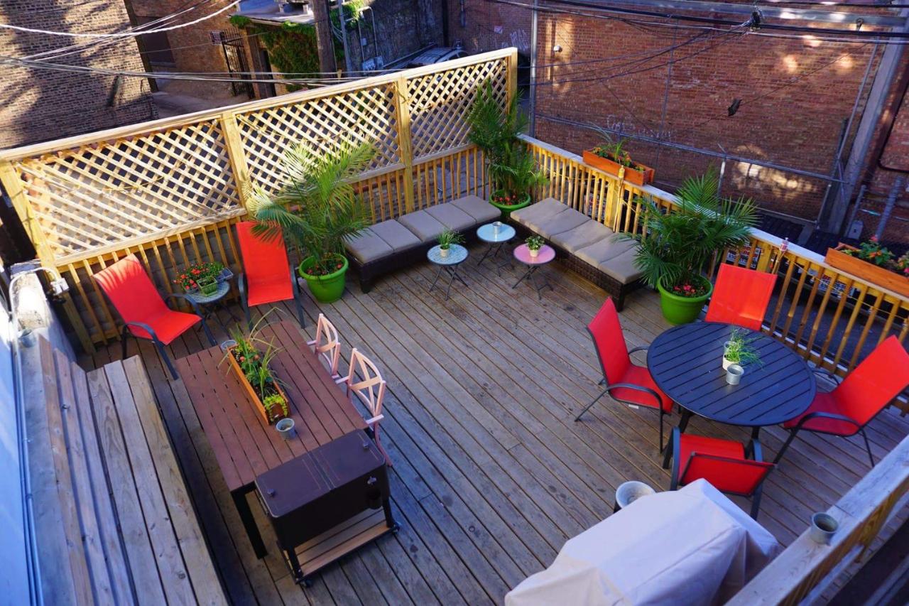 | Wrigley Hostel - Chicago