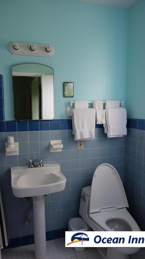 Deluxe King Room at Ocean Inn