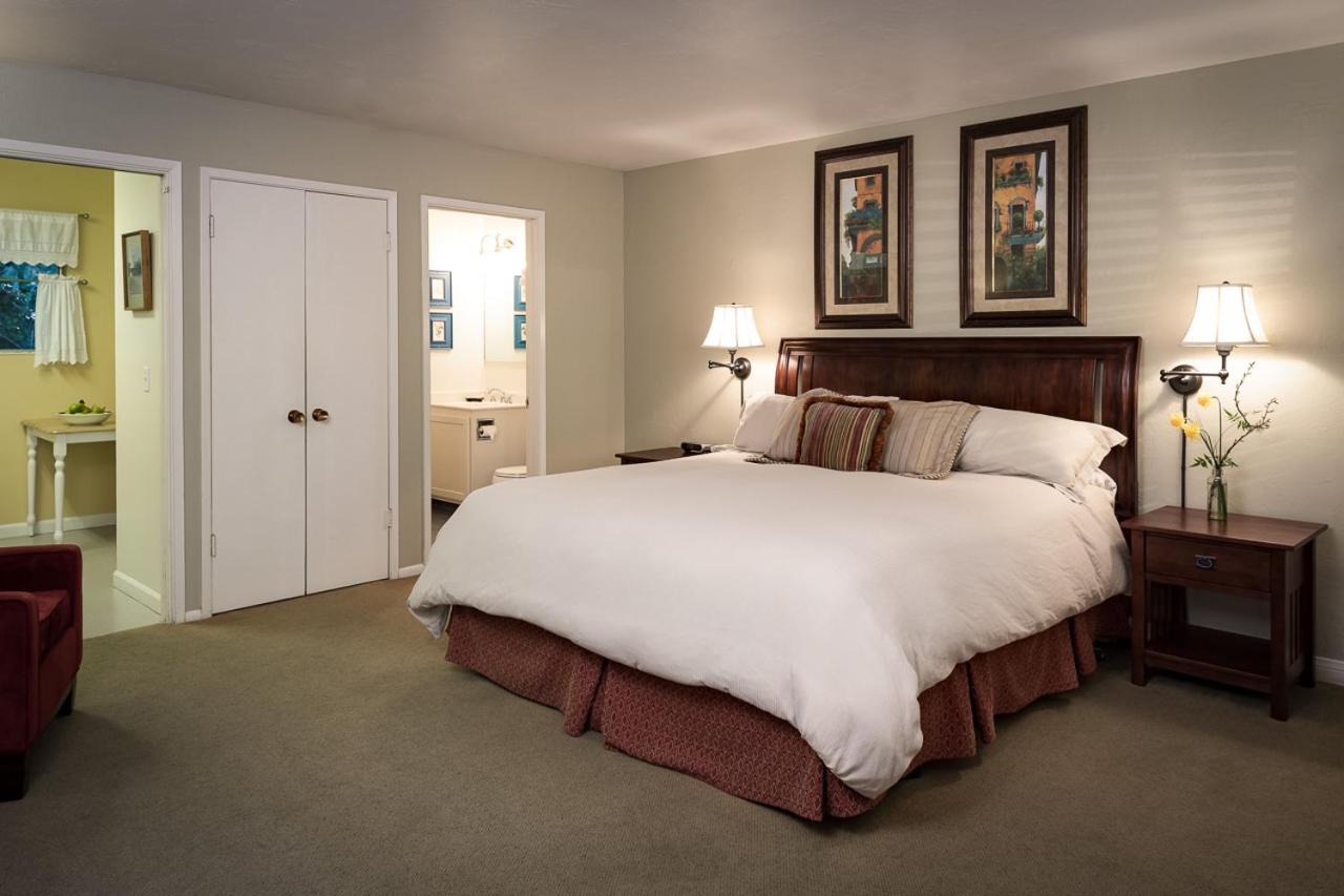 | Trinidad Inn