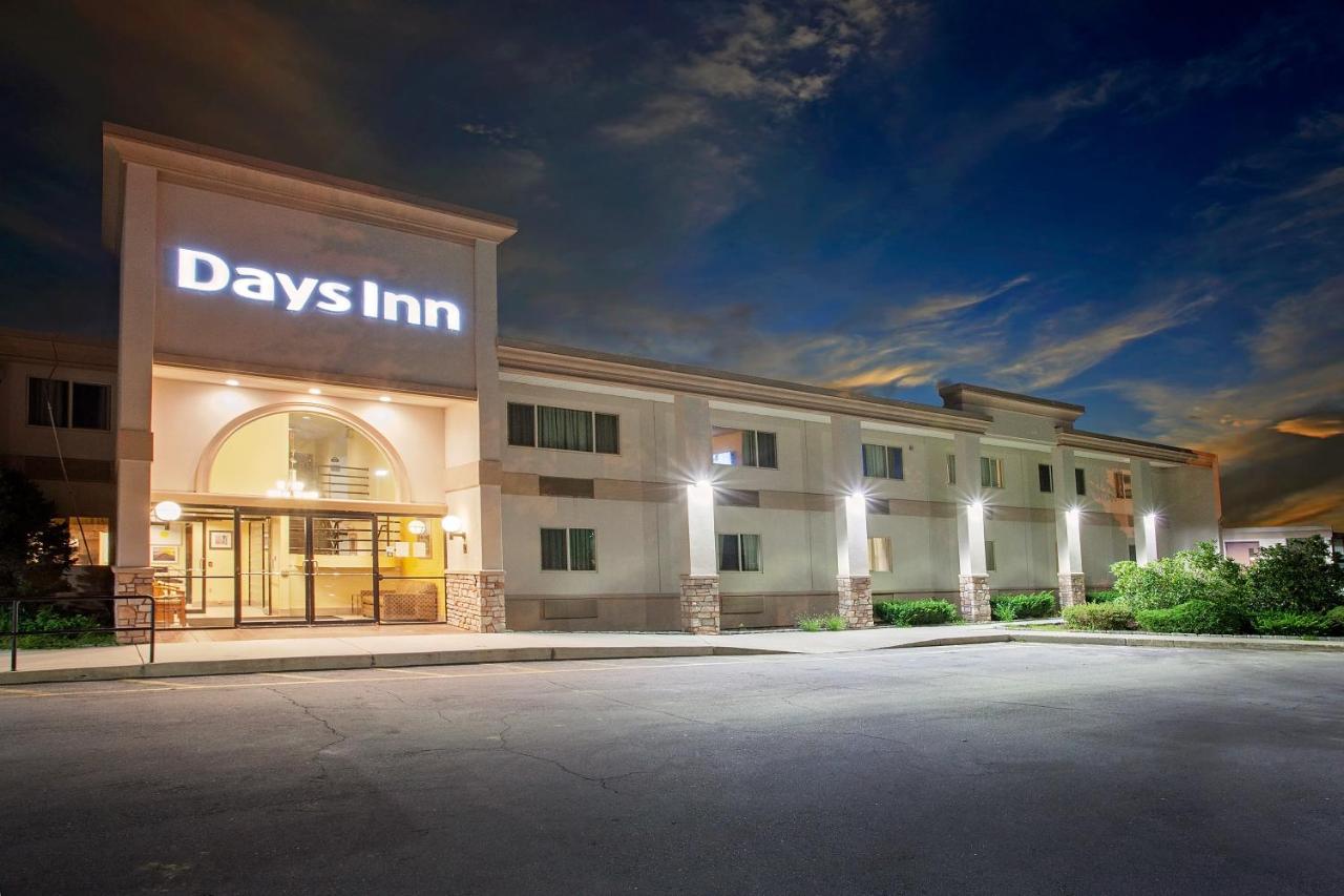 | Days Inn by Wyndham Shrewsbury Worcester
