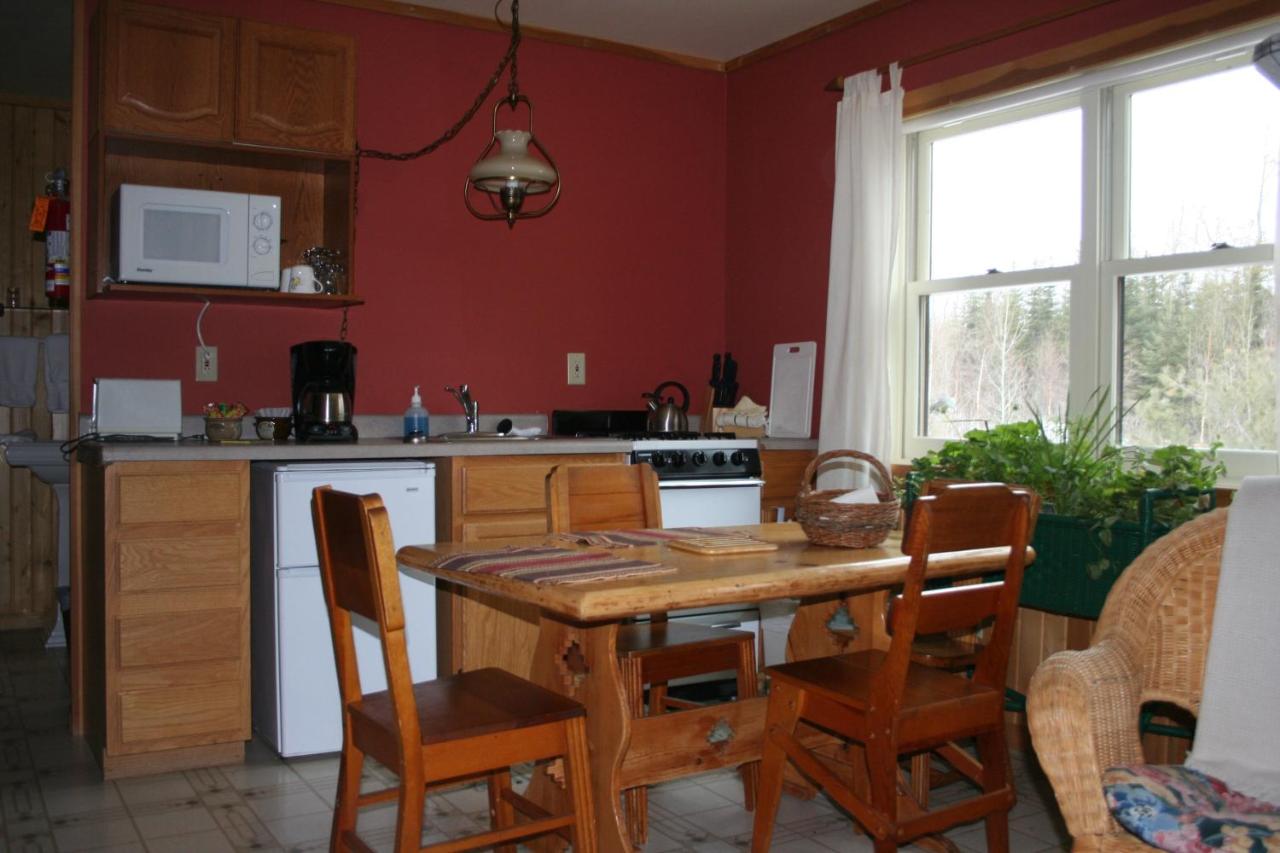 | Poplar Creek Guesthouse