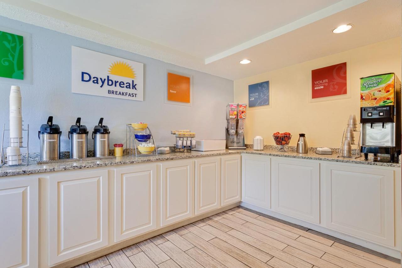 | Days Inn by Wyndham Shrewsbury Worcester