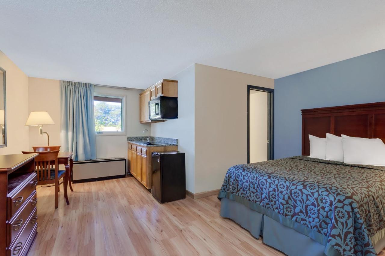 | Days Inn by Wyndham Shrewsbury Worcester