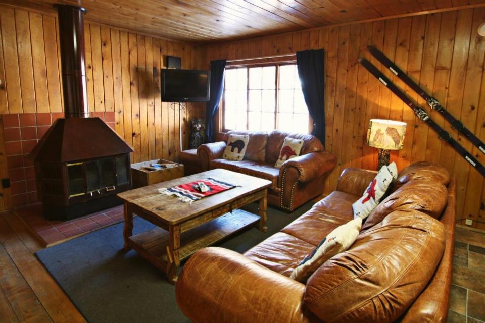 | Three Bears Lodge