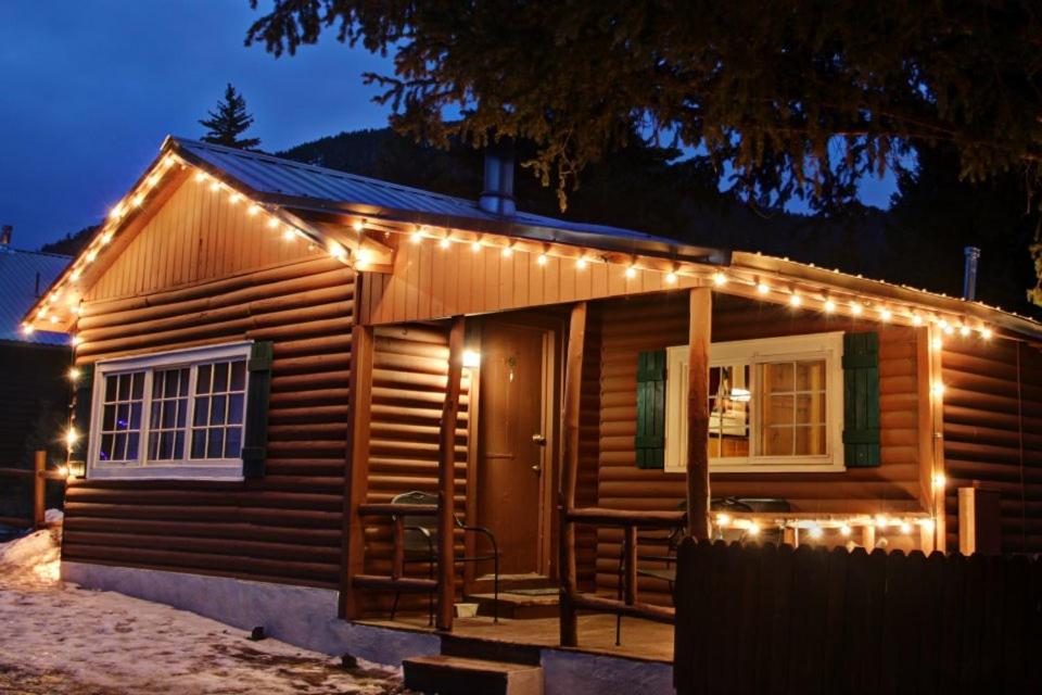 | Three Bears Lodge