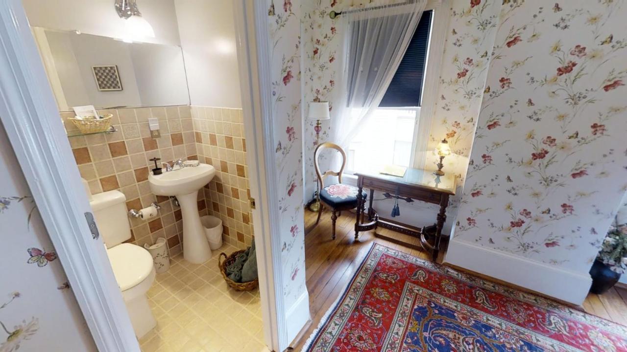 | Hanna House Bed & Breakfast