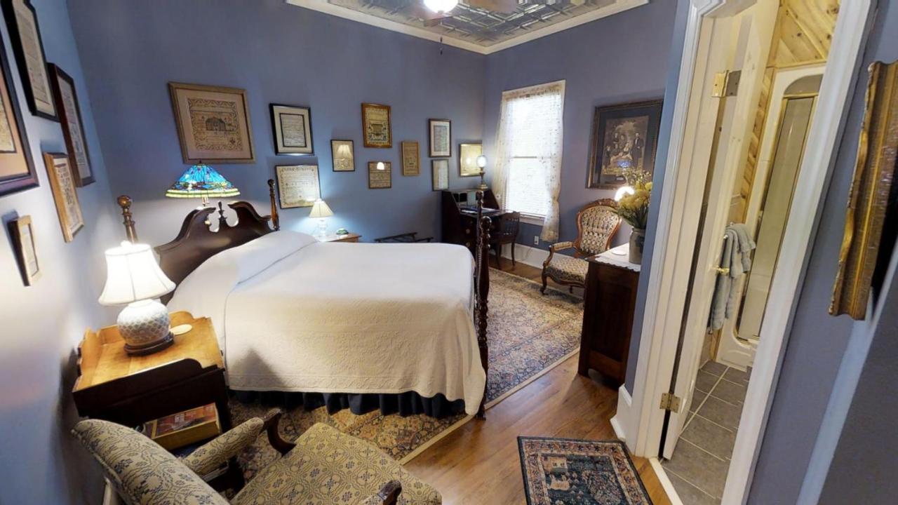 | Hanna House Bed & Breakfast