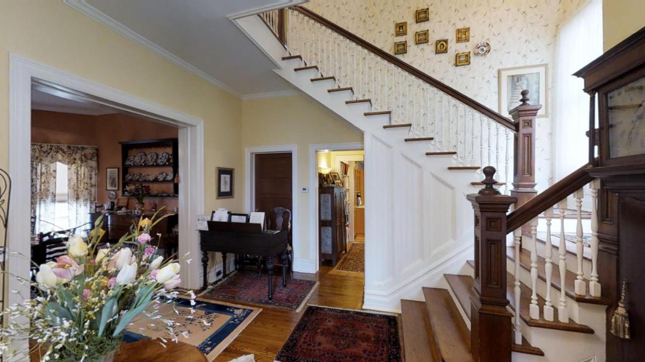 | Hanna House Bed & Breakfast