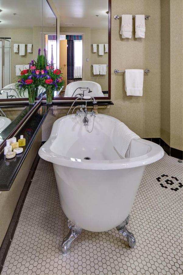 Presidential Suite - Non-Smoking at Carnegie Hotel & Spa