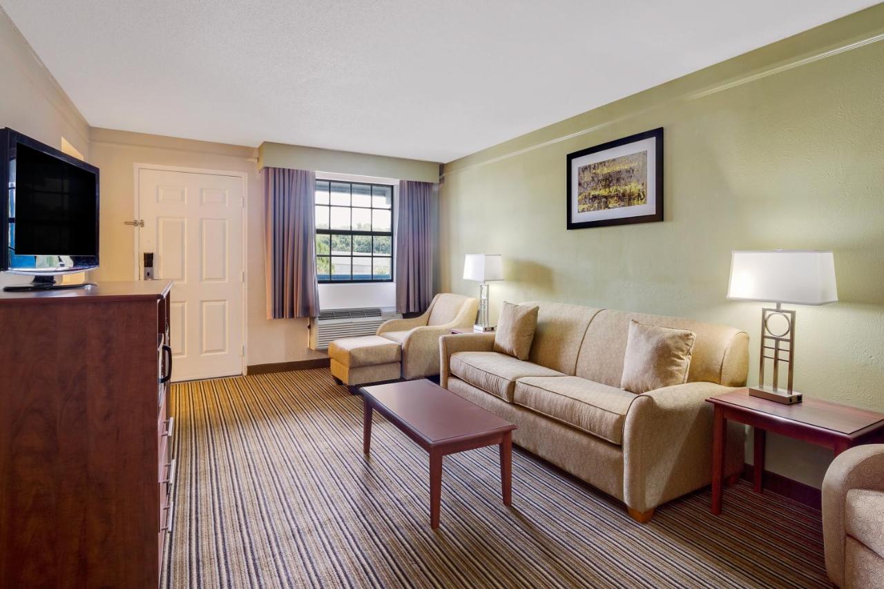 Deluxe Double Suite - Non-Smoking at Baymont by Wyndham Jacksonville Orange Park