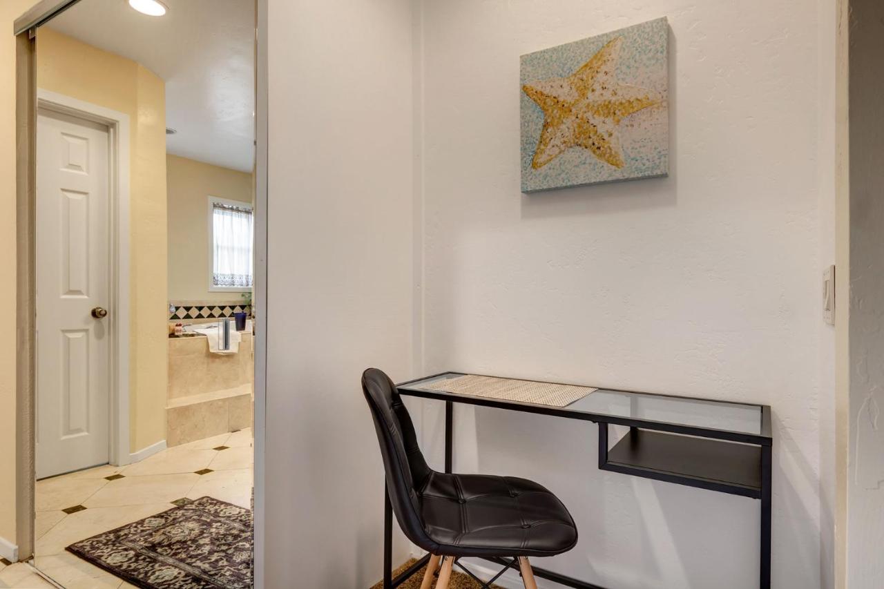 | Hillcrest House Bed & Breakfast