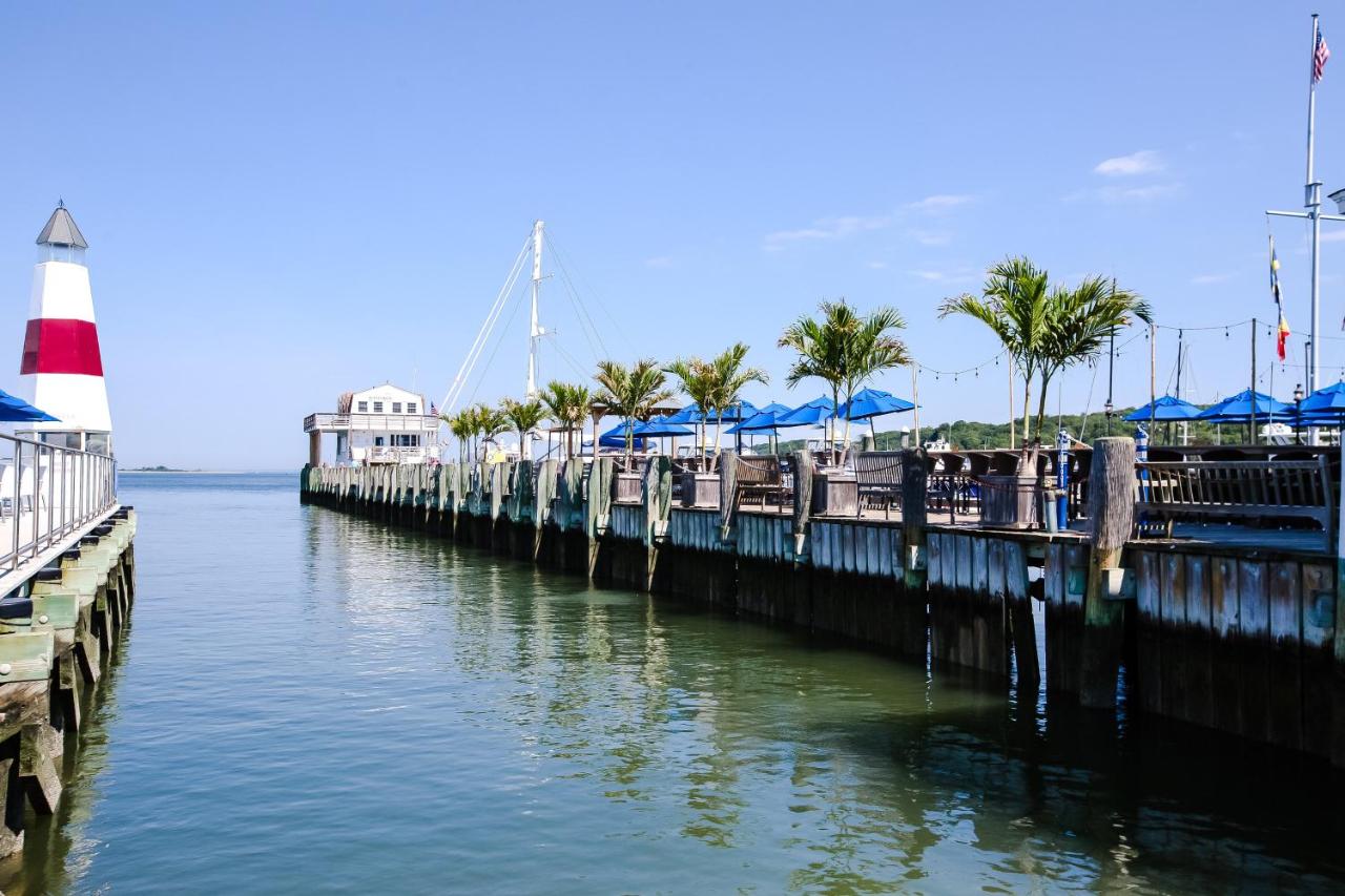 | Danfords Hotel & Marina