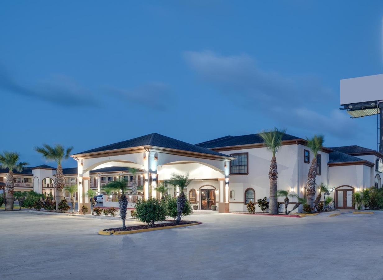 | Lone Star Inn