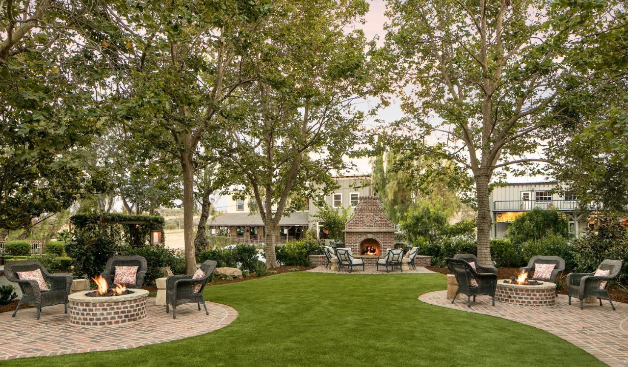 | Santa Ynez Inn