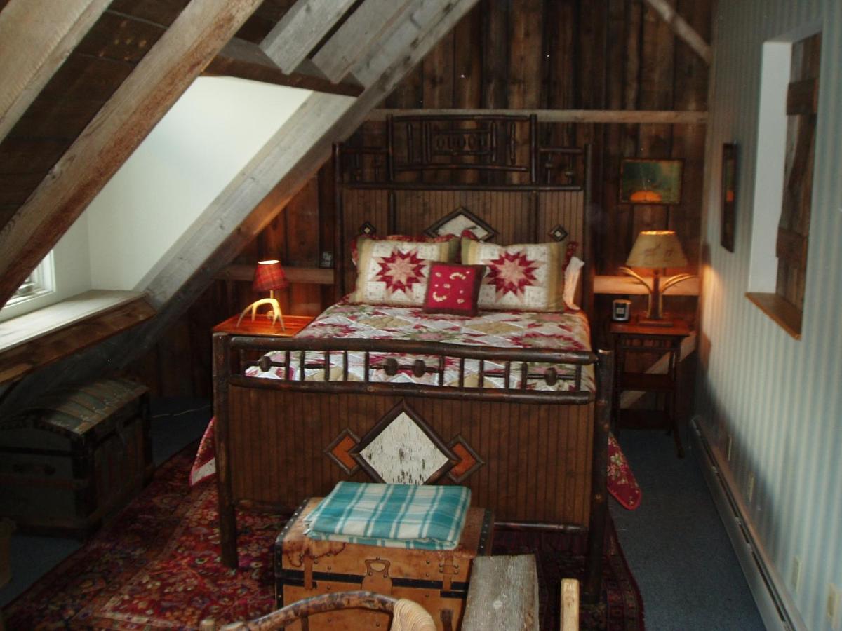 | Lodge at Millstone Hill