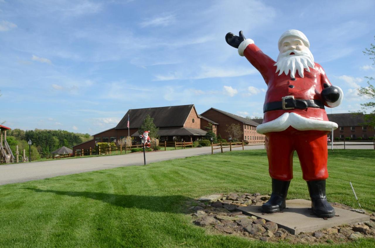| Santa's Lodge