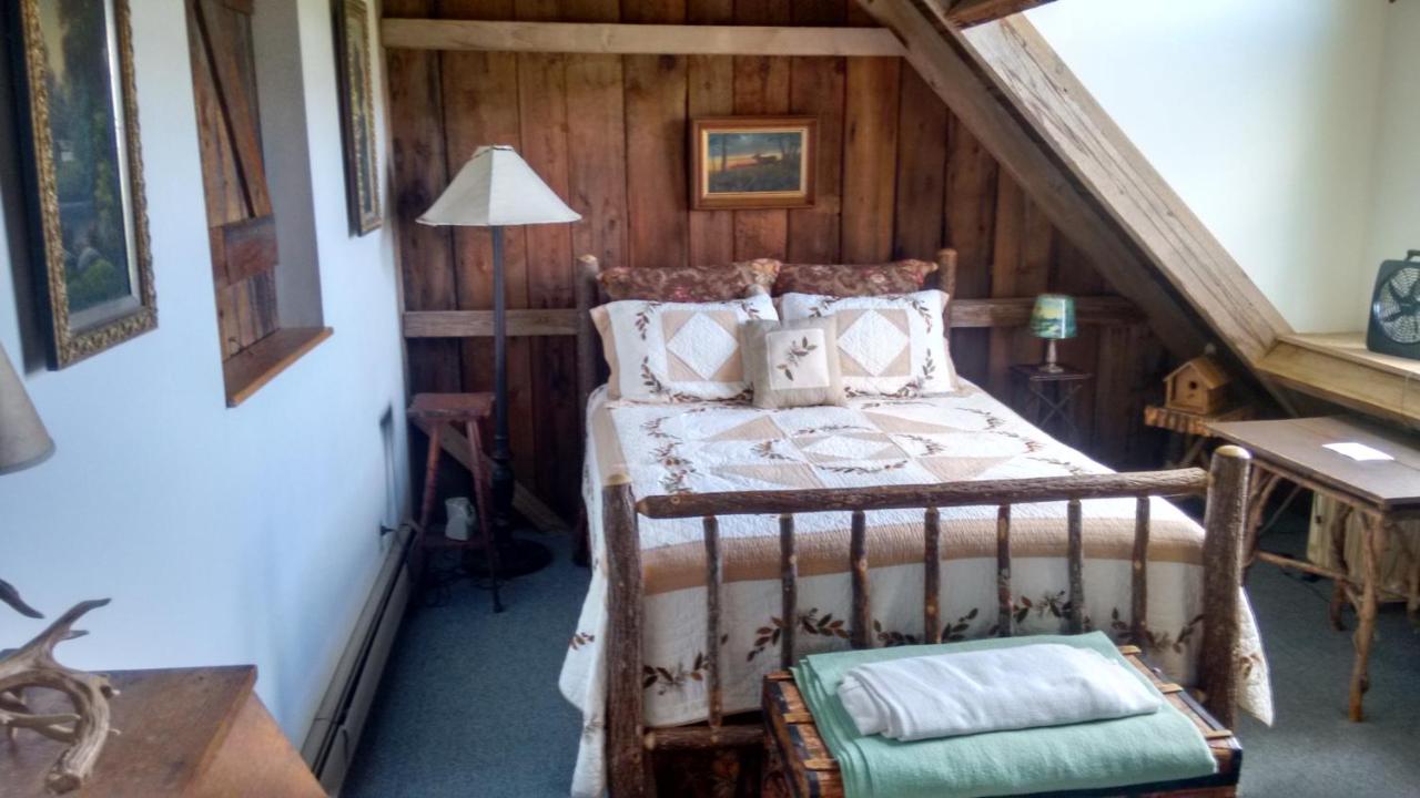 | Lodge at Millstone Hill