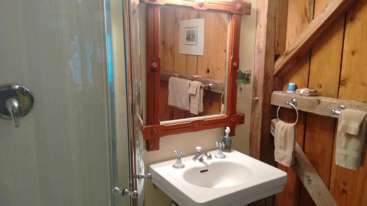 | Lodge at Millstone Hill