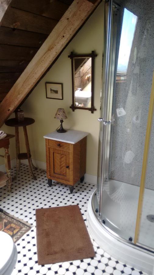 | Lodge at Millstone Hill