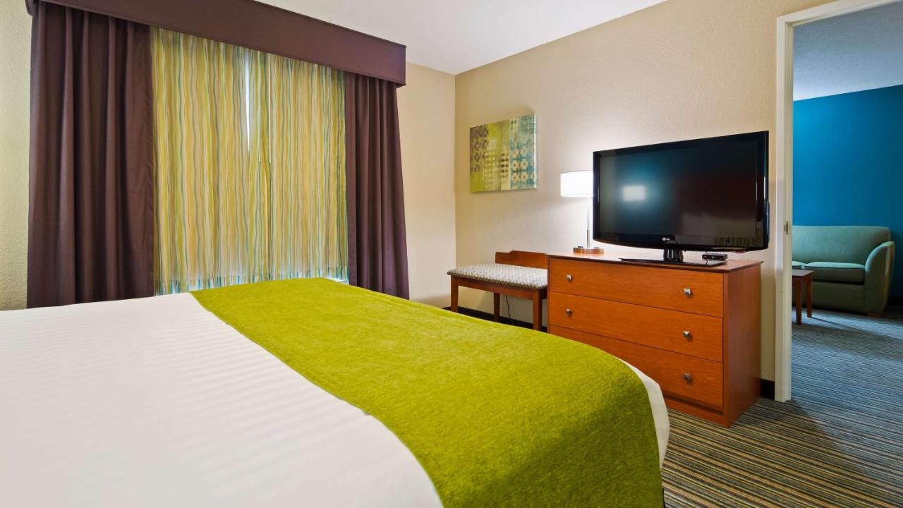 Deluxe King Suite with Sofa Bed - Non-Smoking at Best Western Plus Menomonie Inn & Suites