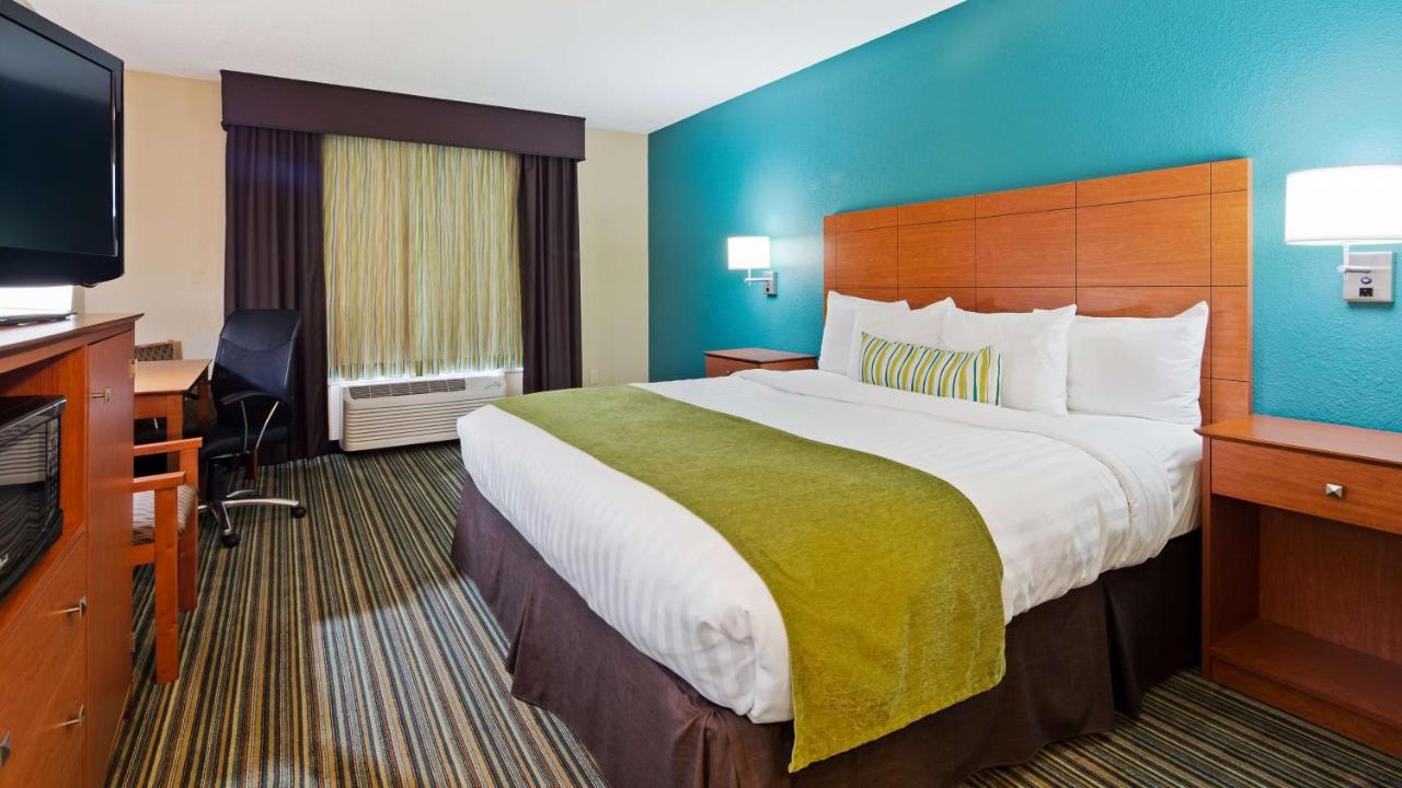 King Suite - Disability Access at Best Western Plus Menomonie Inn & Suites