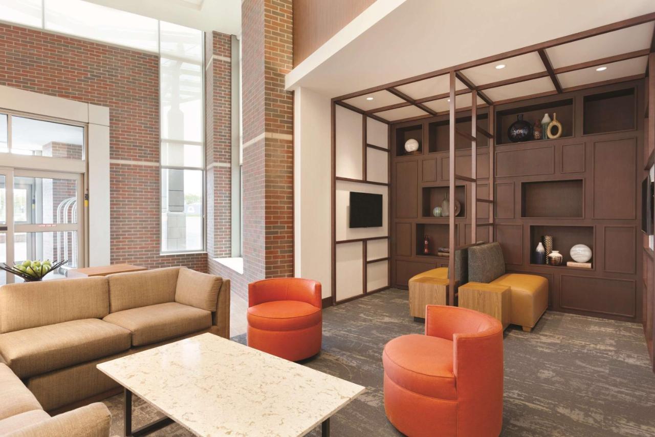 | Hyatt Place Buffalo / Amherst, NY