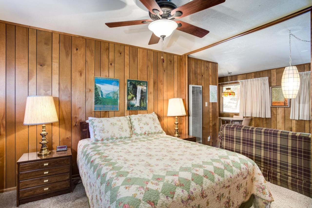 | 27A Pine Crest