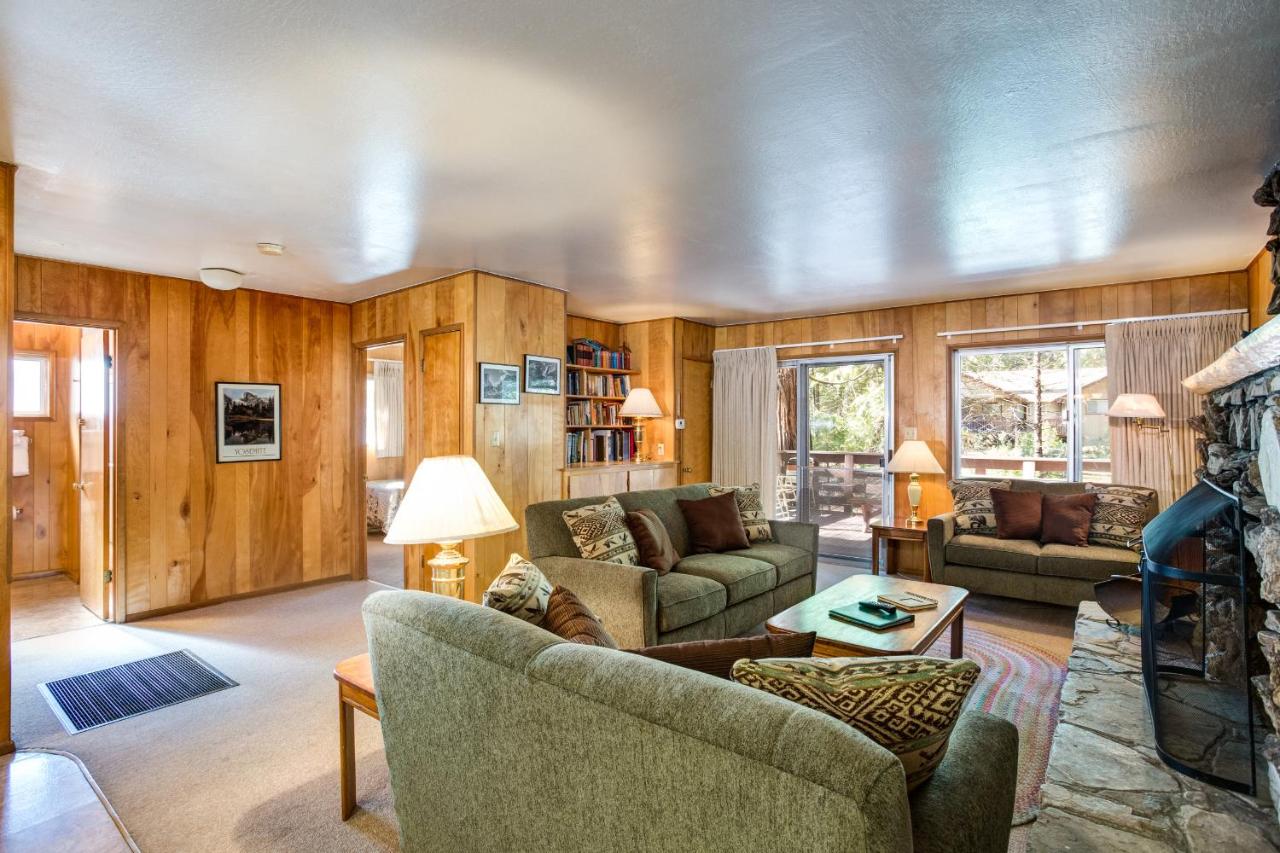 | 27A Pine Crest