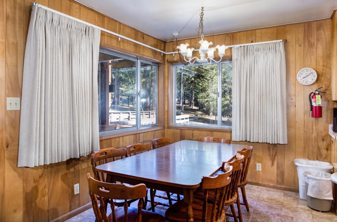 | 27A Pine Crest
