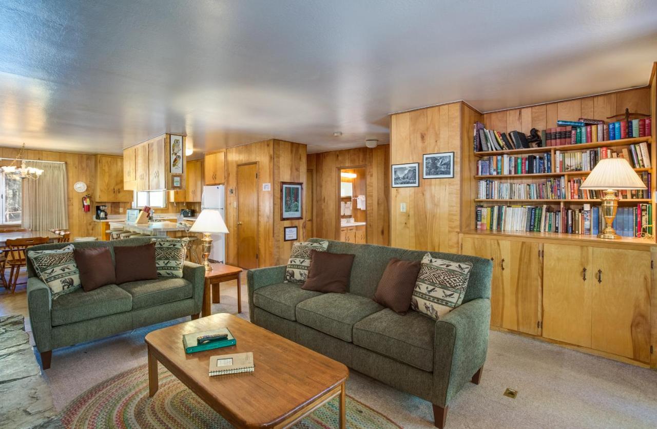 | 27A Pine Crest