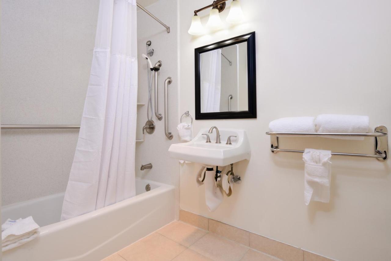 Best Western Plus LA Mid Town Hotel
