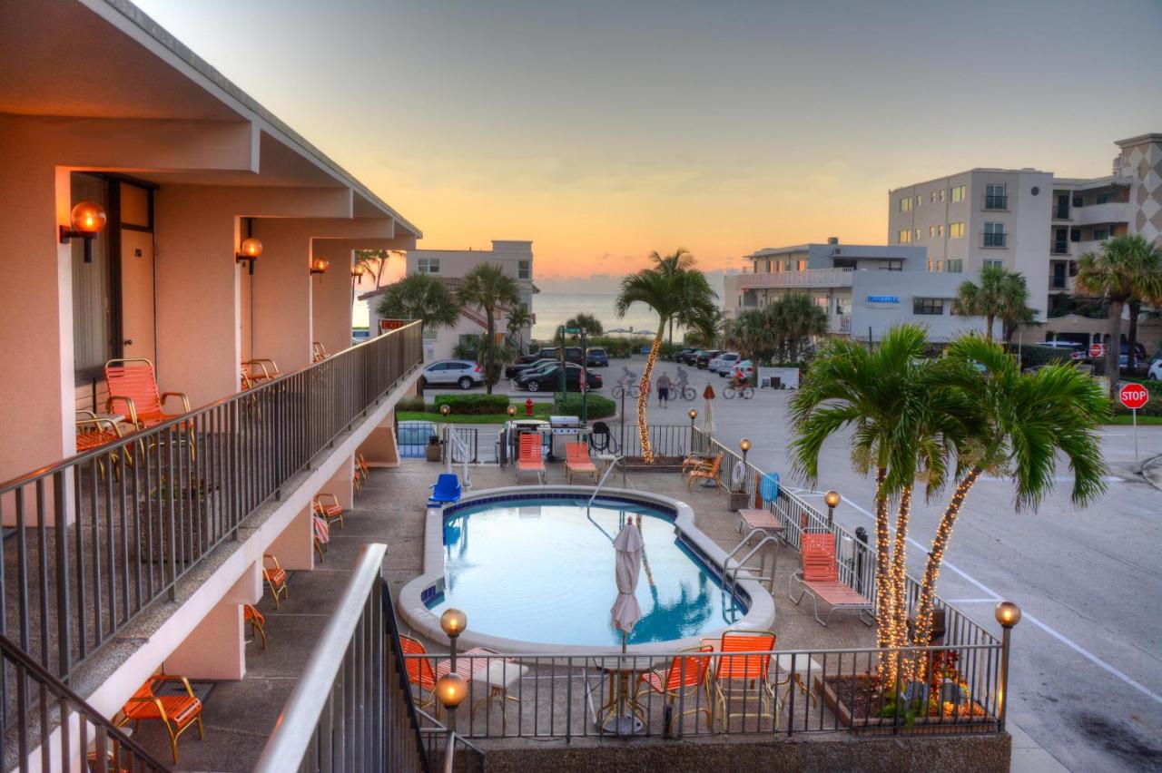 | Sea Cliff Hotel