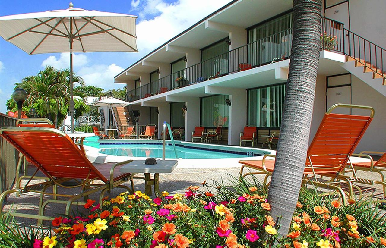 | Sea Cliff Hotel