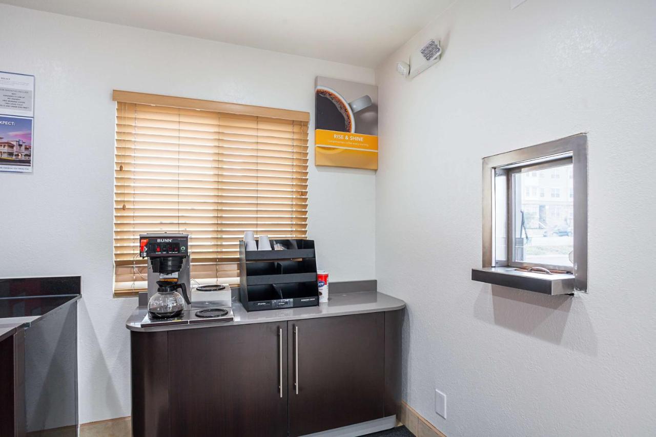 | Motel 6-Ventura, CA - Downtown