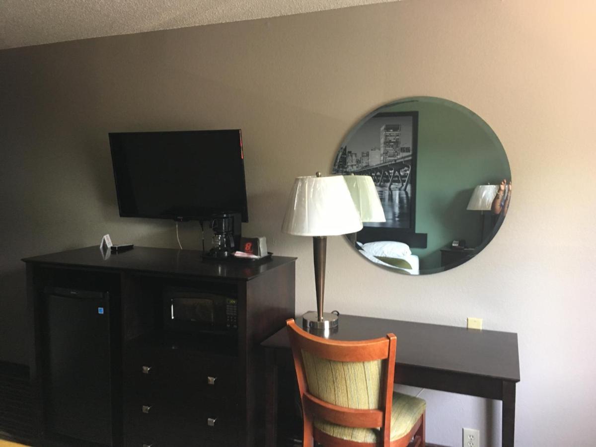 Deluxe Double Room with Two Double Beds - Non-Smoking at Super 8 by Wyndham Richmond Midlothian Turnpike