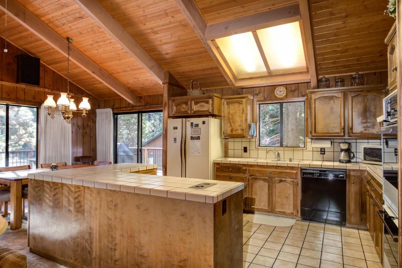 | 40 Coyles Cabin
