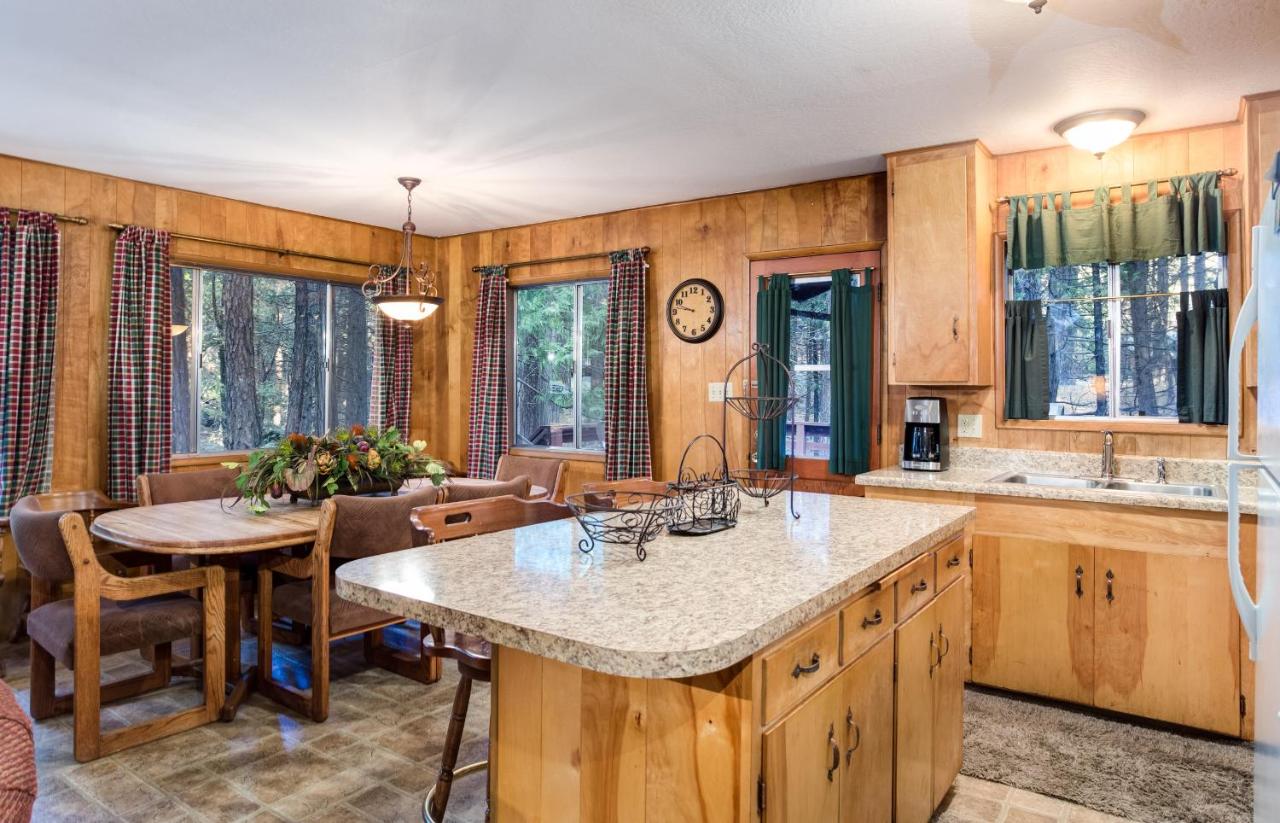 | 4 Pine Creek Cabin