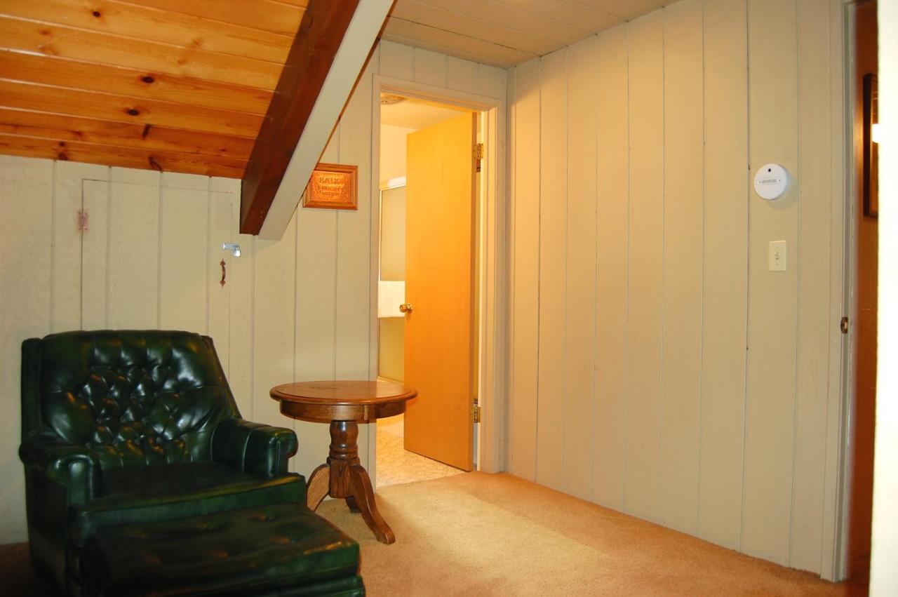 | 50 Spindlers Chalet