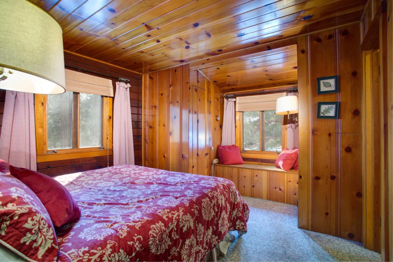 | 59 Hansen Cabin