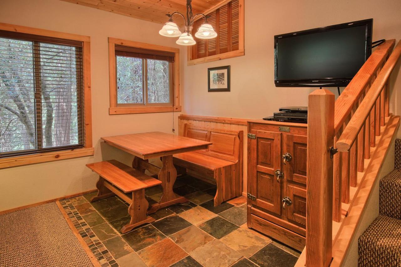 | 1L The Tree House